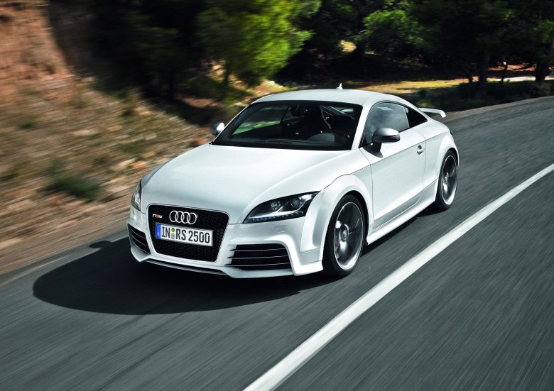 Audi tt rs coupe 2010