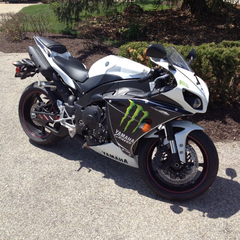 Yamaha yzf r1 2010
