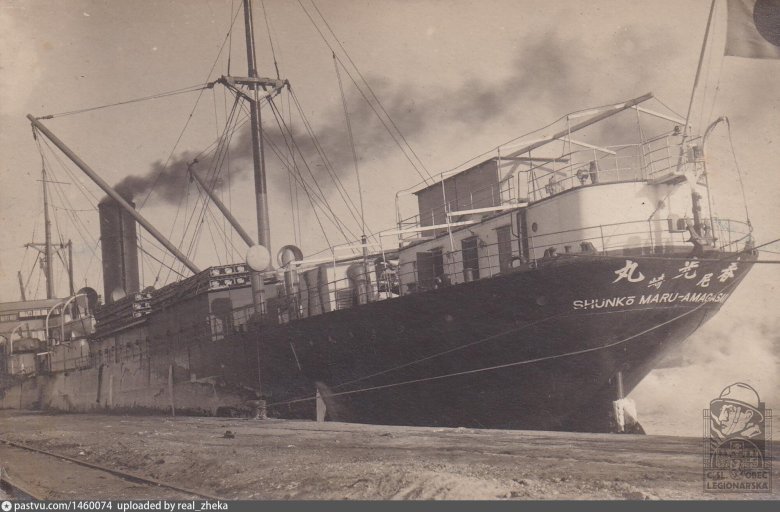 Пароход старый большевик