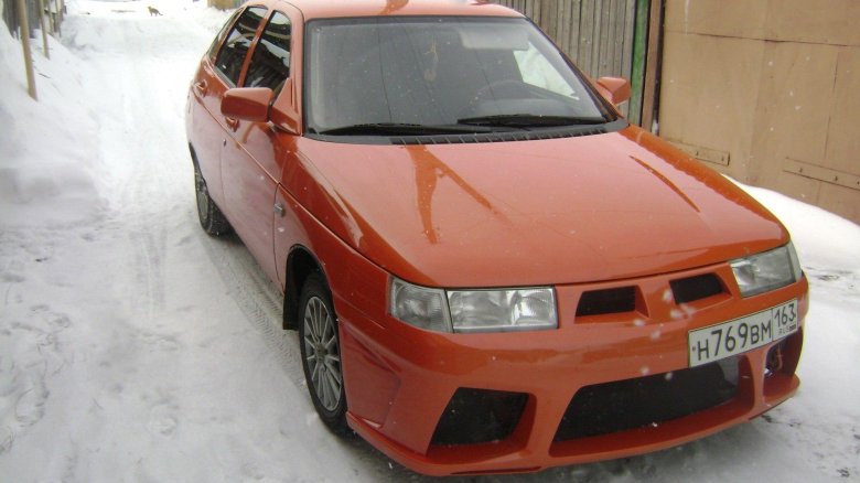 Lada 2112 оранжевая