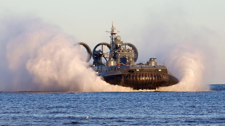 Малый десантный корабль зубр