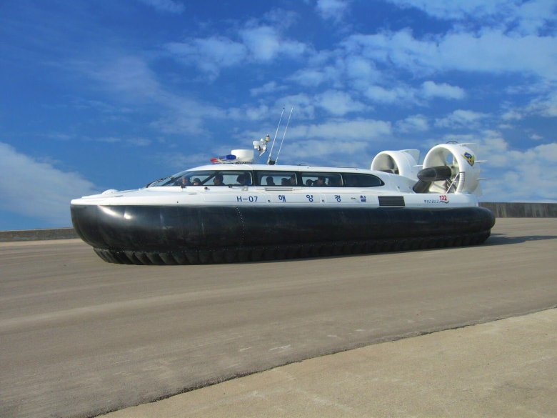Pioneer mk3 1 airlift hovercraft