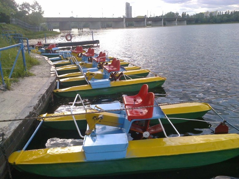 Катамаран лодка