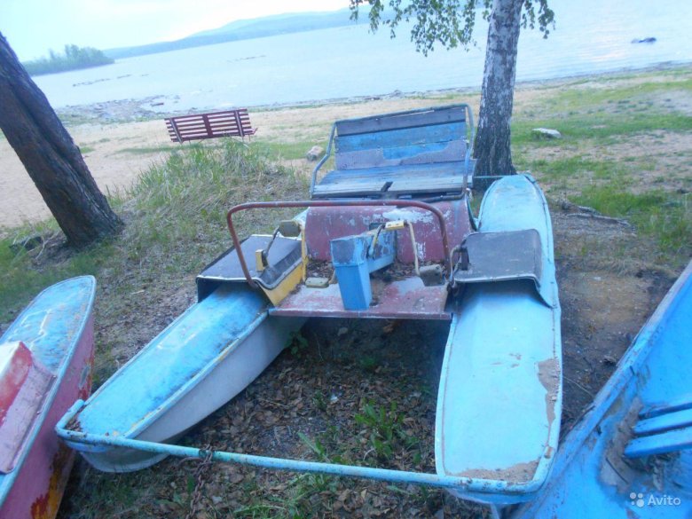 Катамаран педальный янтарь-2