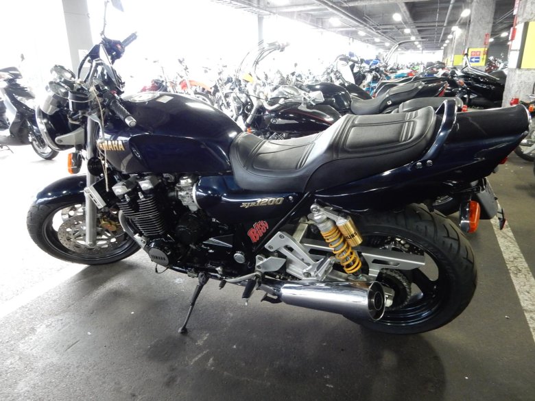 Ямаха 1200 кубов