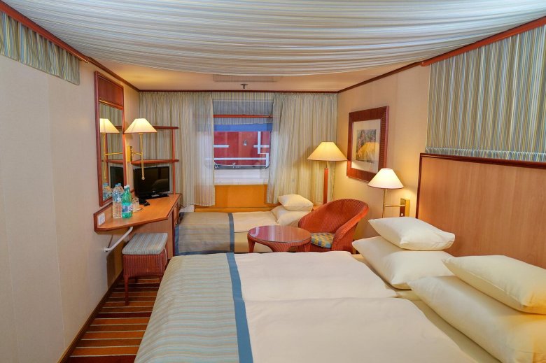 Круизный лайнер астория гранде