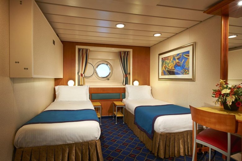 Круизный лайнер каюты