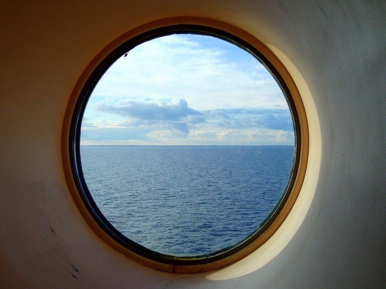 Иллюминатор подводной лодки