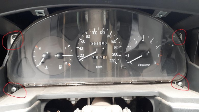 Как снять приборную панель ланос 1.5