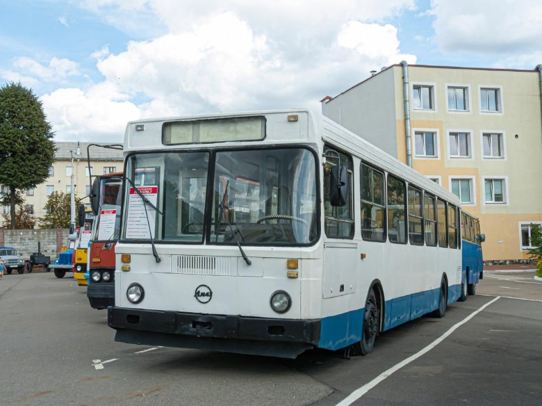 Автобус лиаз 5256