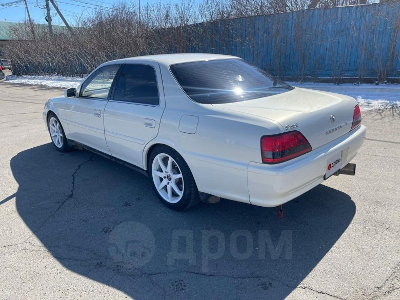 Тойота креста 100