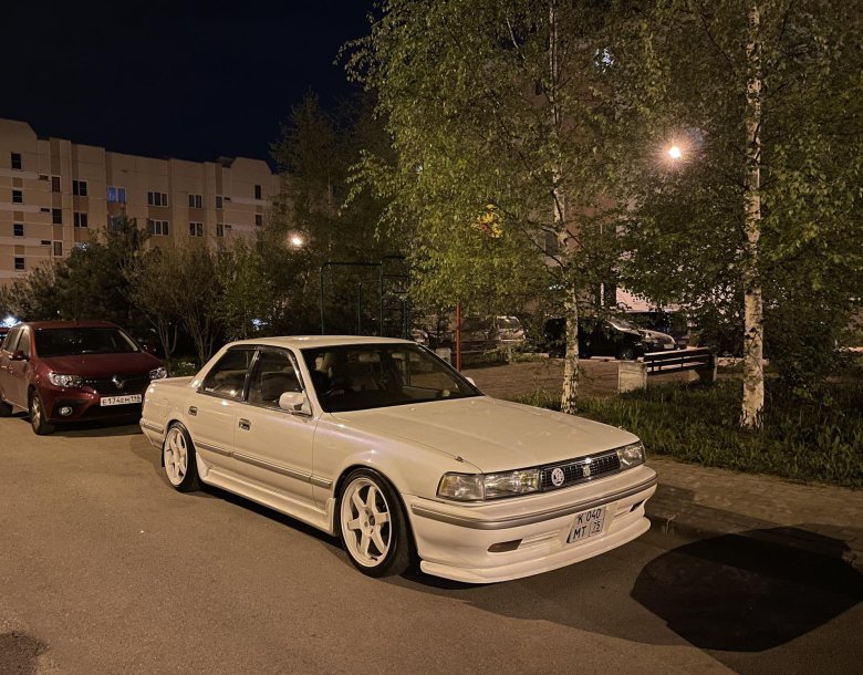 Toyota cresta 80