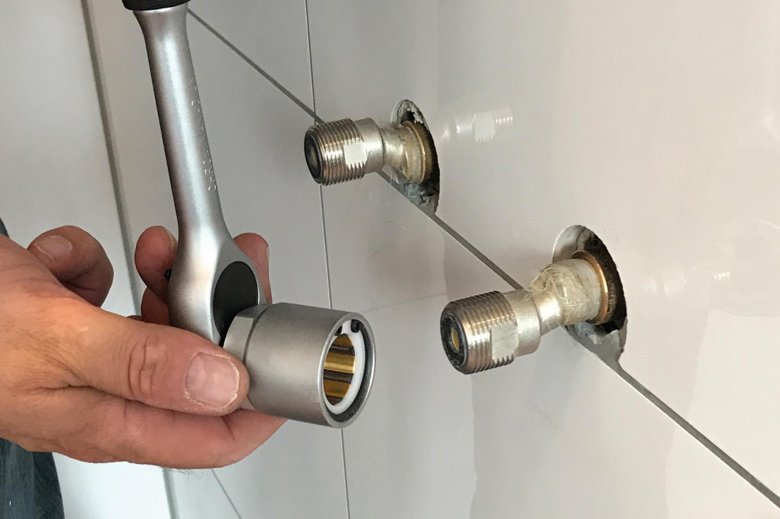 Регулируемый эксцентрик для смесителя