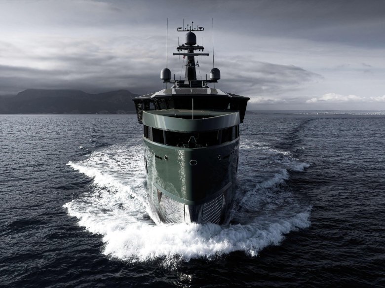 Яхты ледового класса