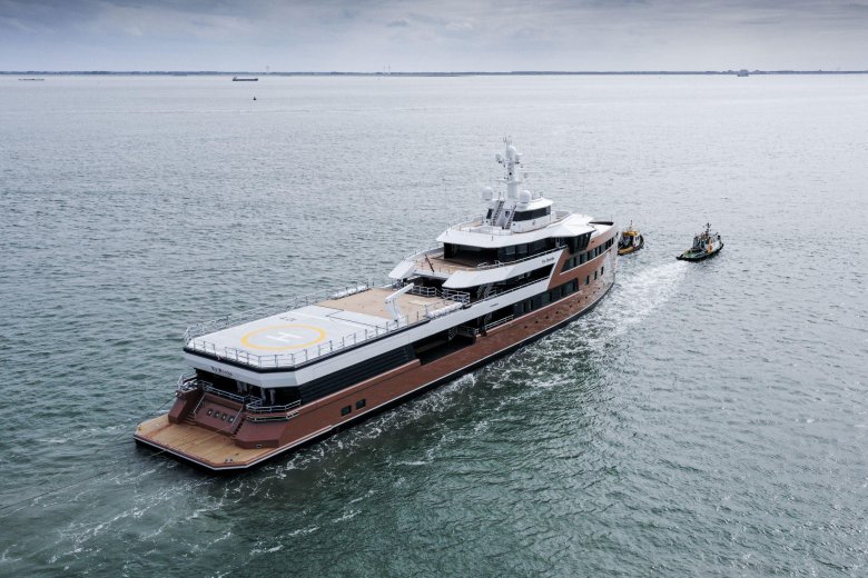 Яхта la datcha expedition yacht 77