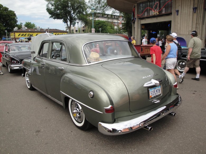 Plymouth cranbrook 1953