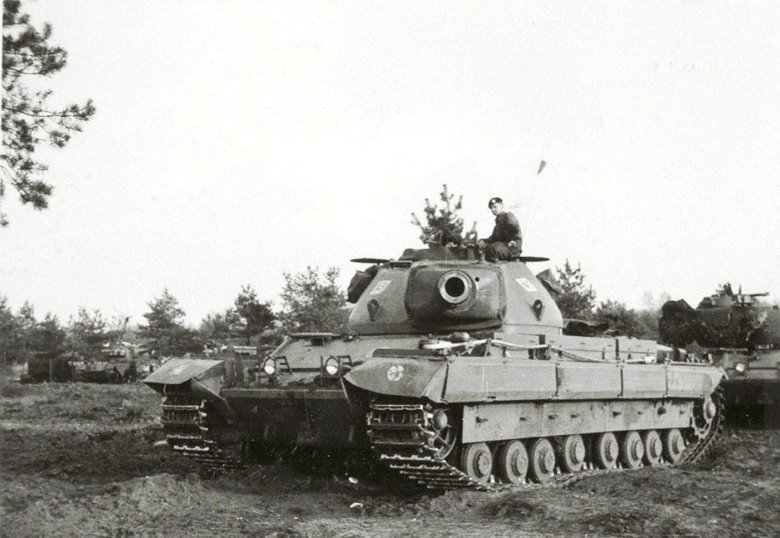 Танк fv214 conqueror