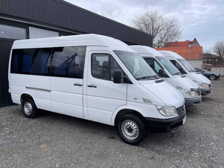 Микроавтобус мерседес спринтер