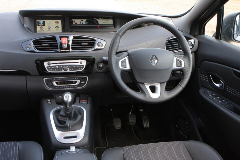 Reno scenic 2009 механика салон