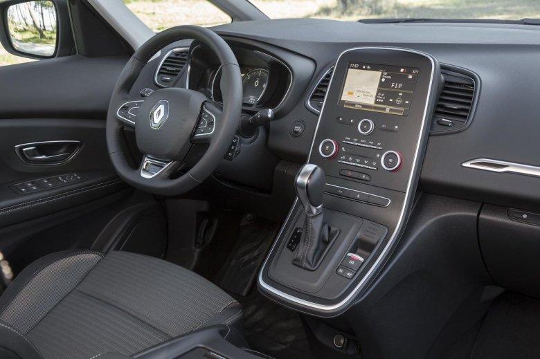 Рено гранд сценик 2017 салон
