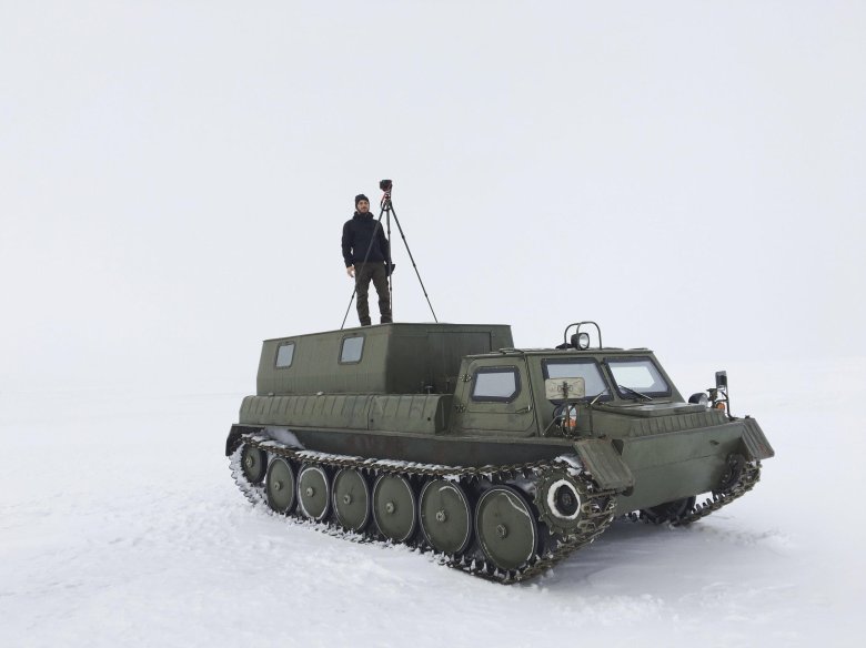 Газ 34039-32 гусеничный снегоболотоход