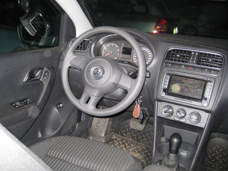 Volkswagen polo 2011 комплектации