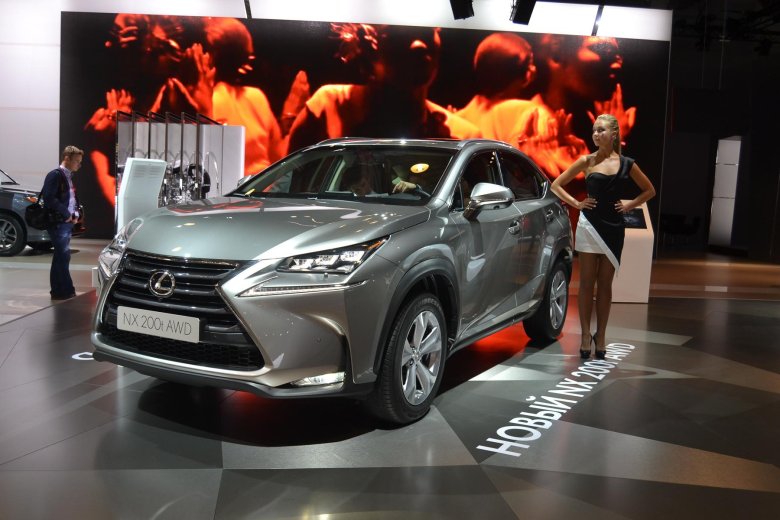 Лексус кроссовер 2014