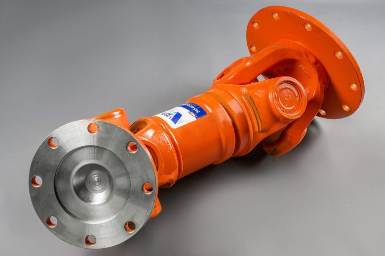 Вал карданный 420-22.11.000 с муфтой центафлекс