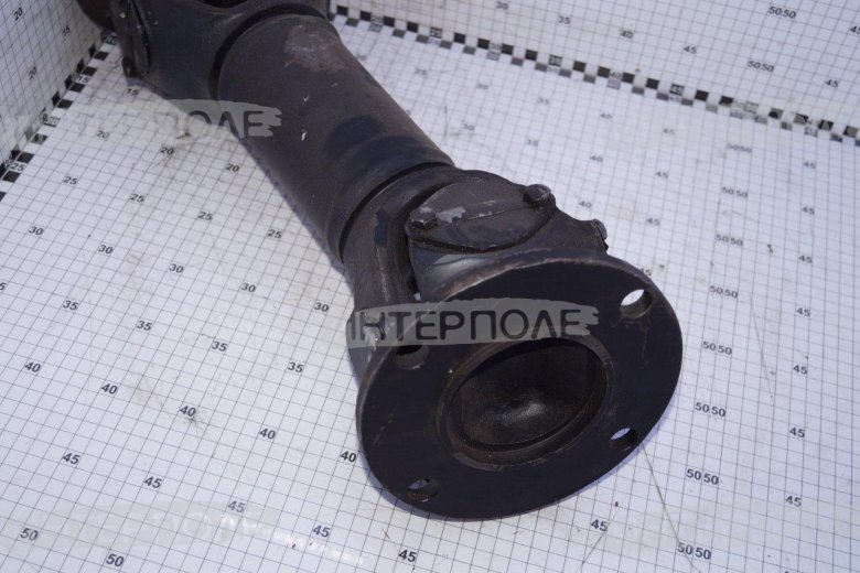 Вал карданный среднего моста