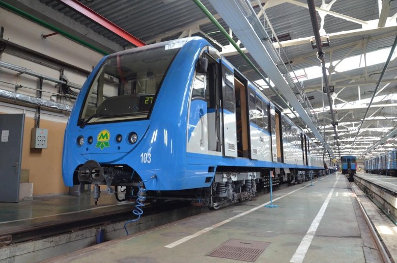 Новые вагоны метро