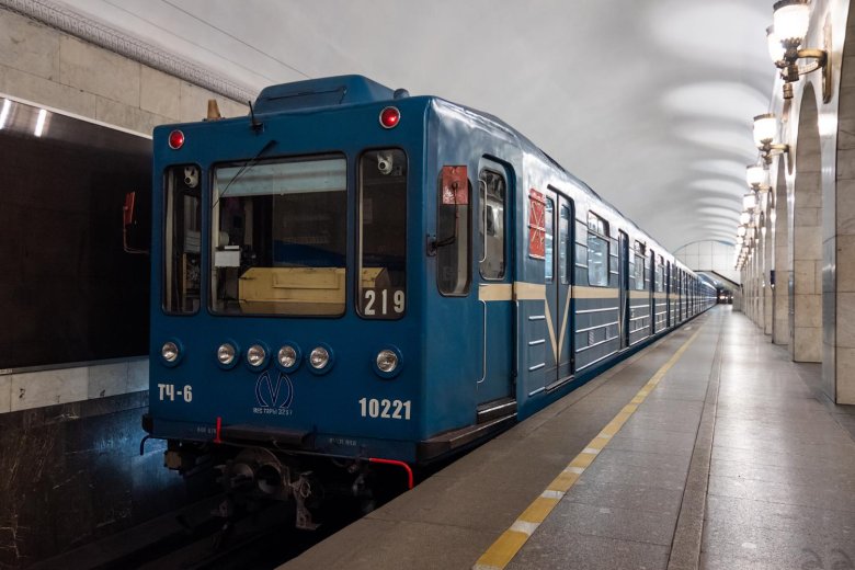 Вагоны метро санкт петербурга