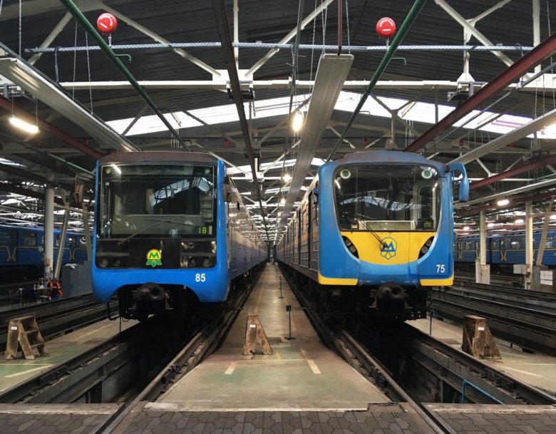 Вагоны киевского метрополитена