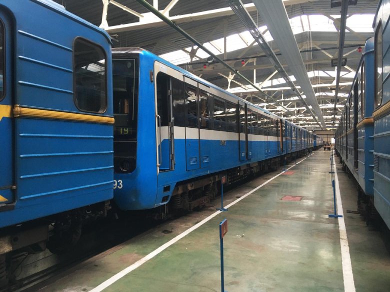 Вагоны киевского метрополитена
