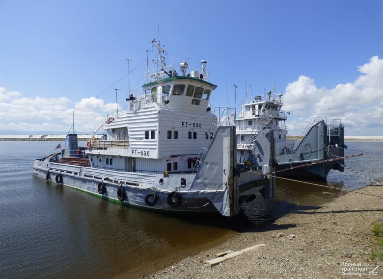 Буксир толкач рт 663