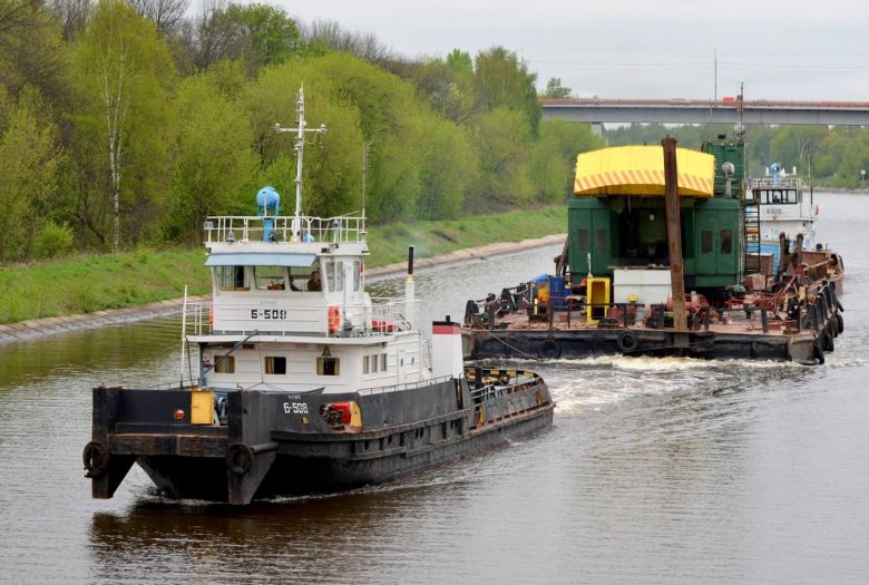 Буксир толкач б-505