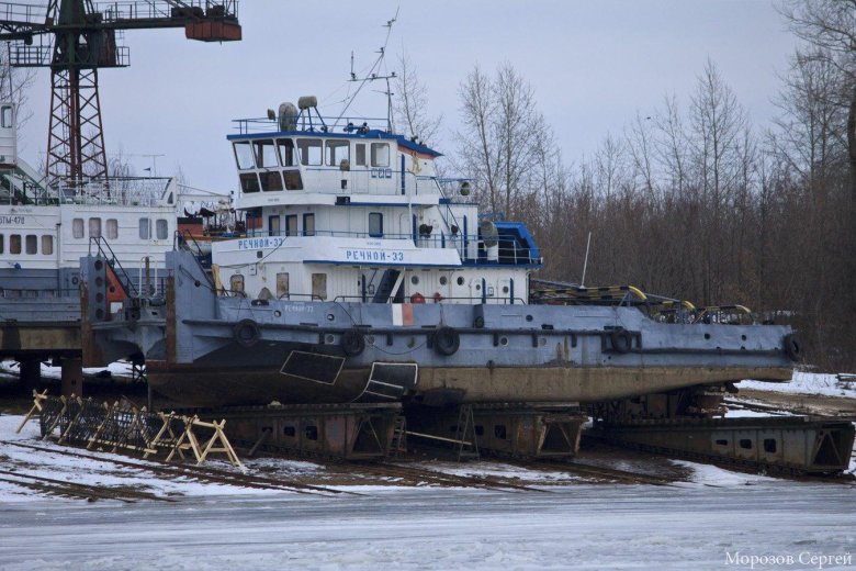 Буксир толкач речной