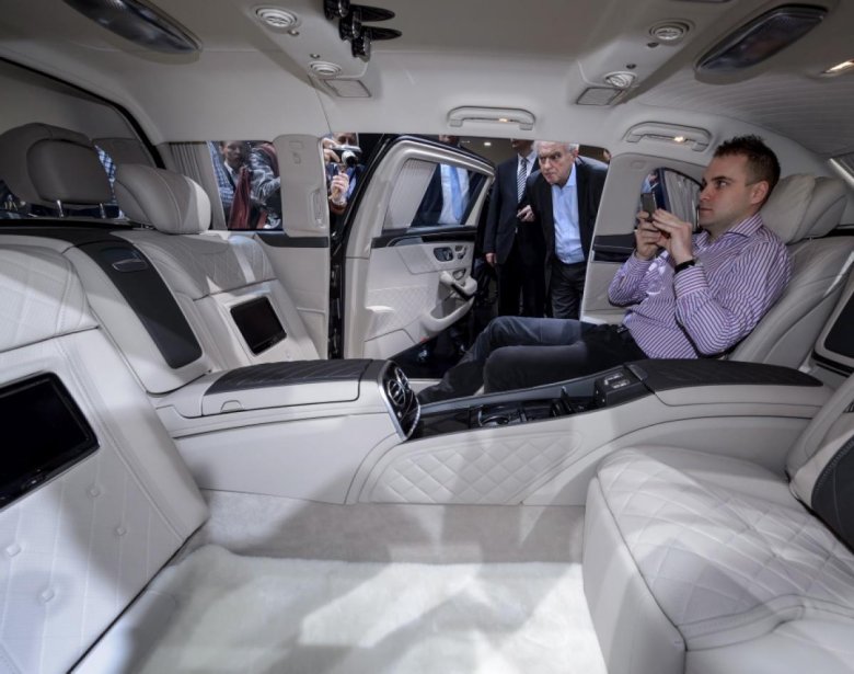 Mercedes benz maybach s class