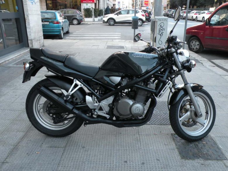 Suzuki bandit 400