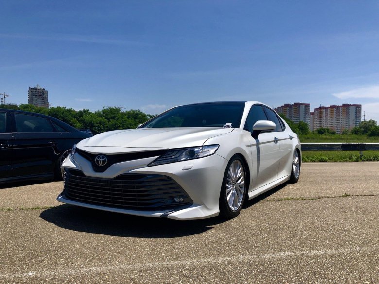 Toyota camry 2019