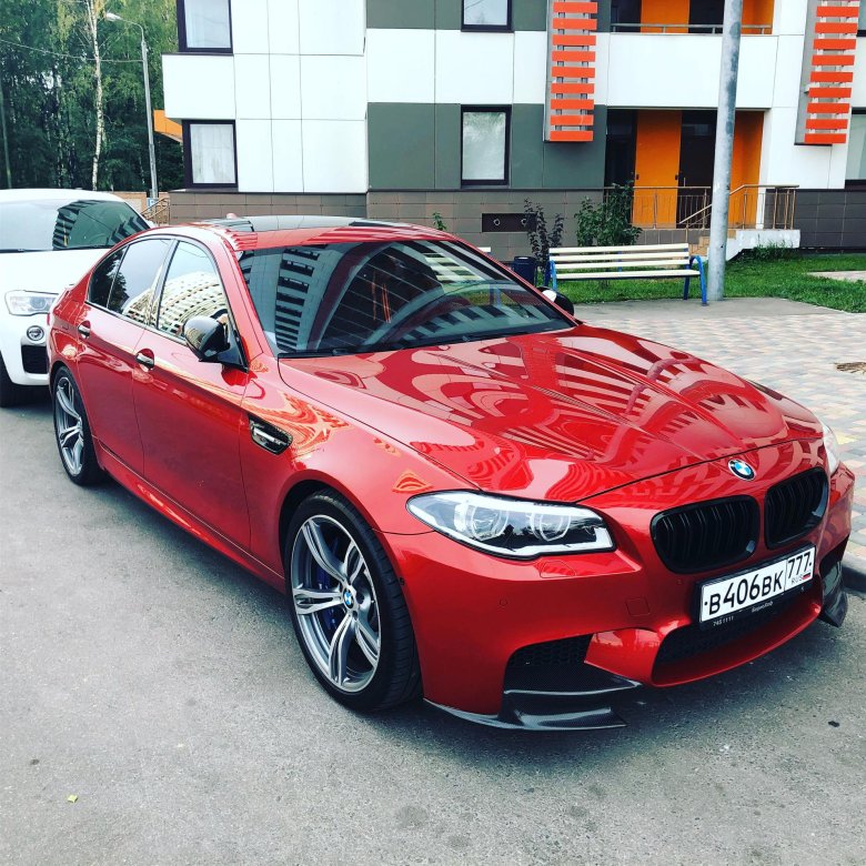 Бмв ф10 красная