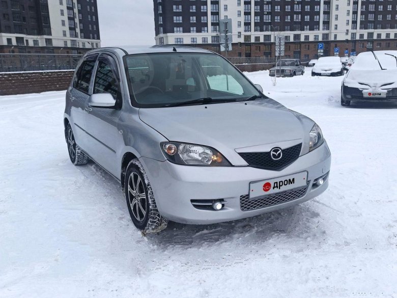 Mazda demio 2004