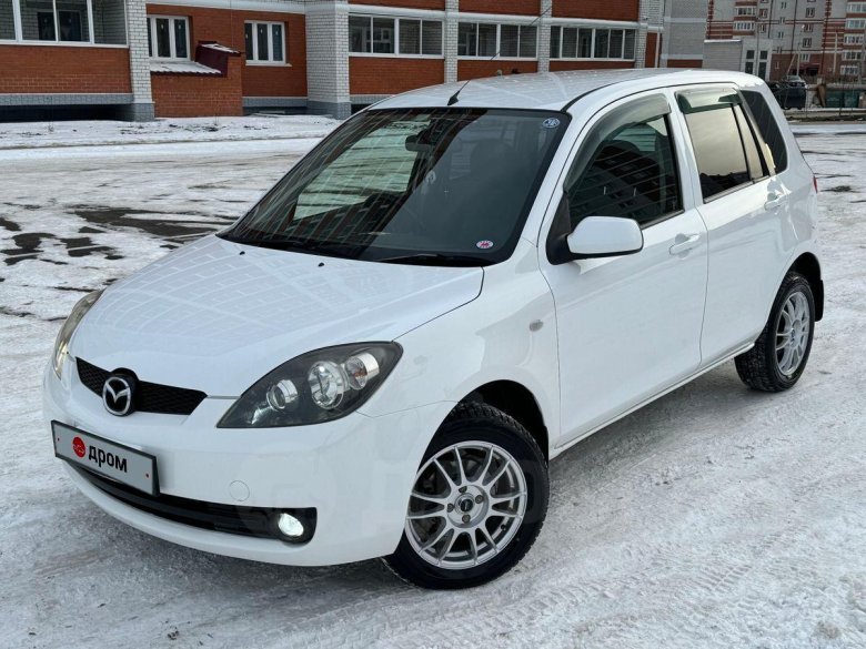 Мазда демио 2005