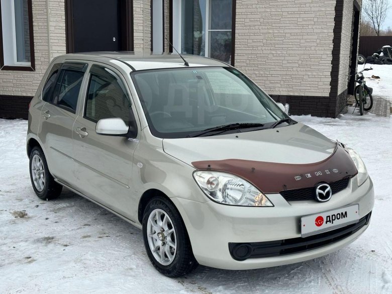 Mazda demio 2003