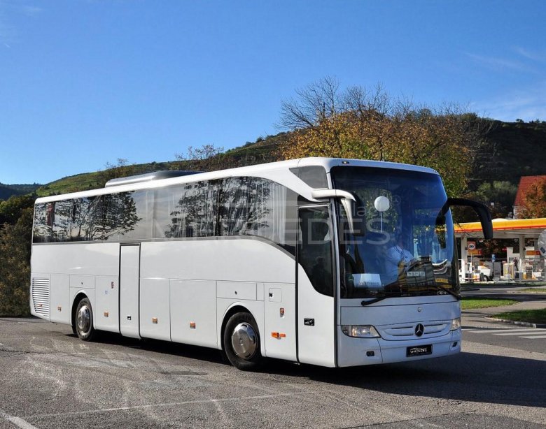 Mercedes benz tourismo