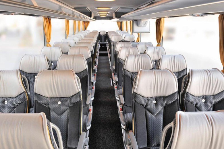 Туристический автобус мерседес