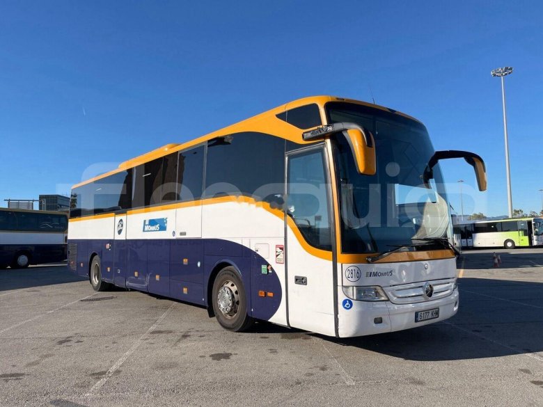 Автобус mercedes benz travego