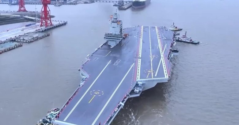 Китайский авианосец фуцзянь