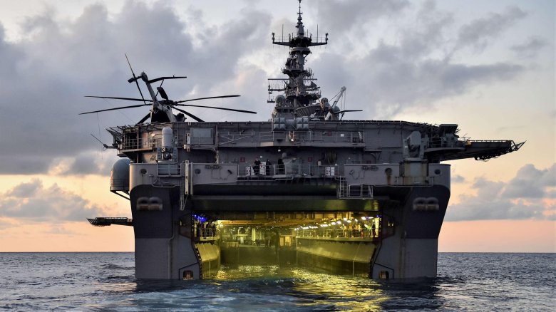 Лиском бэй авианосец