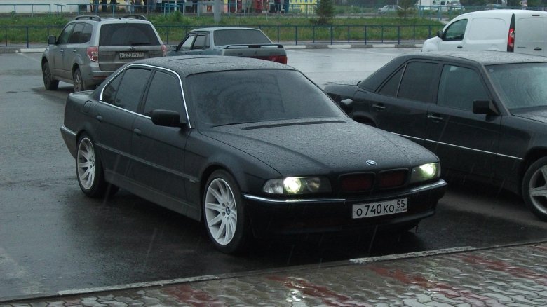 Бмв 7 1995