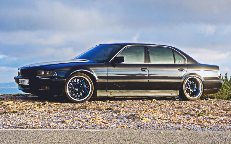 Bmw e38 740i